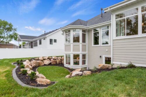 Should You Replace Your Home’s Siding and Windows at the Same Time?